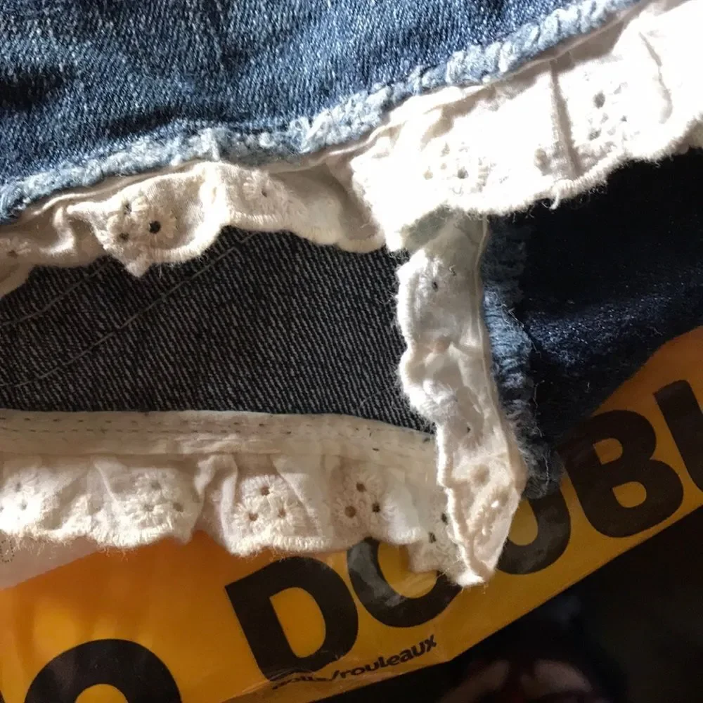 No Boundaries Daisy Dukes sz. 1 EUC